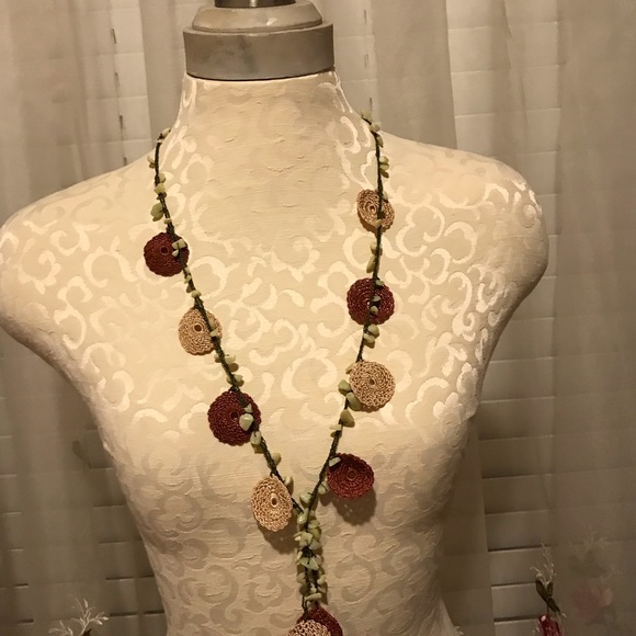 Necklace - Picture 1 of 2